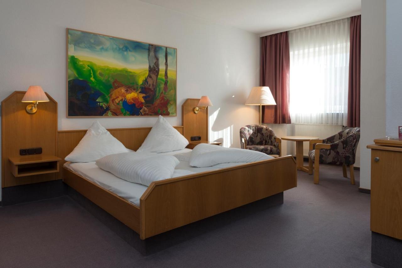Hotel Gasthof Zum Storch Schlüsselfeld Exteriör bild